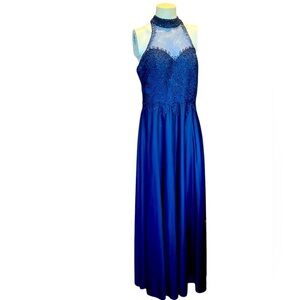 Catcher blue formal dress. Very elegant Size 14